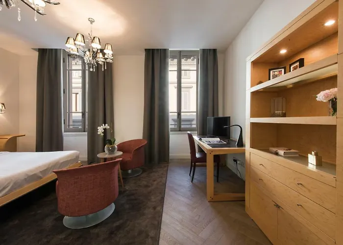 - Duomo Contemporary